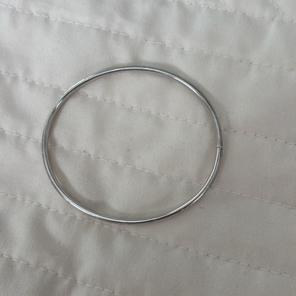 Elegant Sterling Silver Bangle Bracelet - Picture 3 of 6
